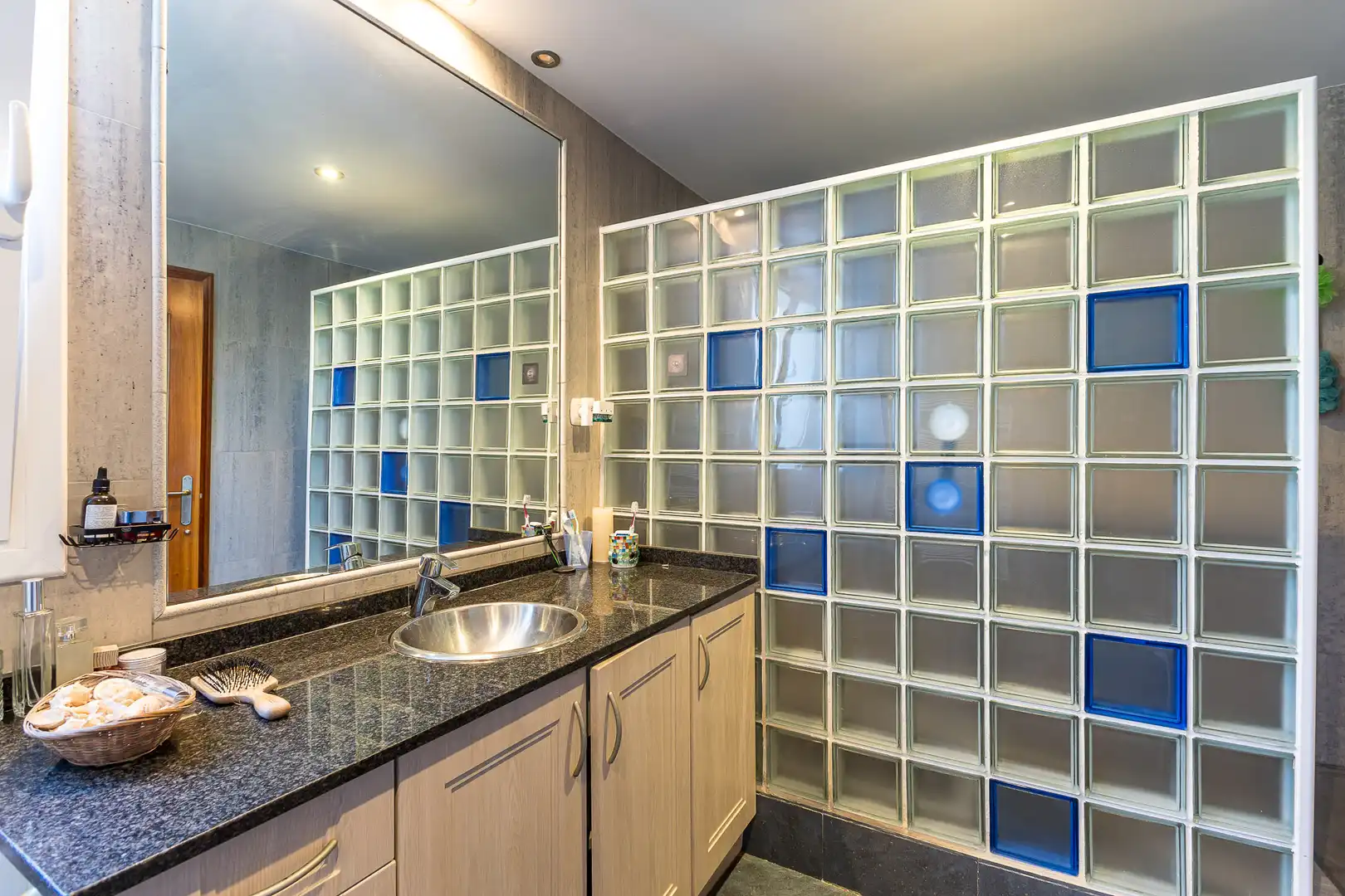 Baño de Casa o chalet en venta en Cubelles con Aire acondicionado, Calefacción y Jardín privado