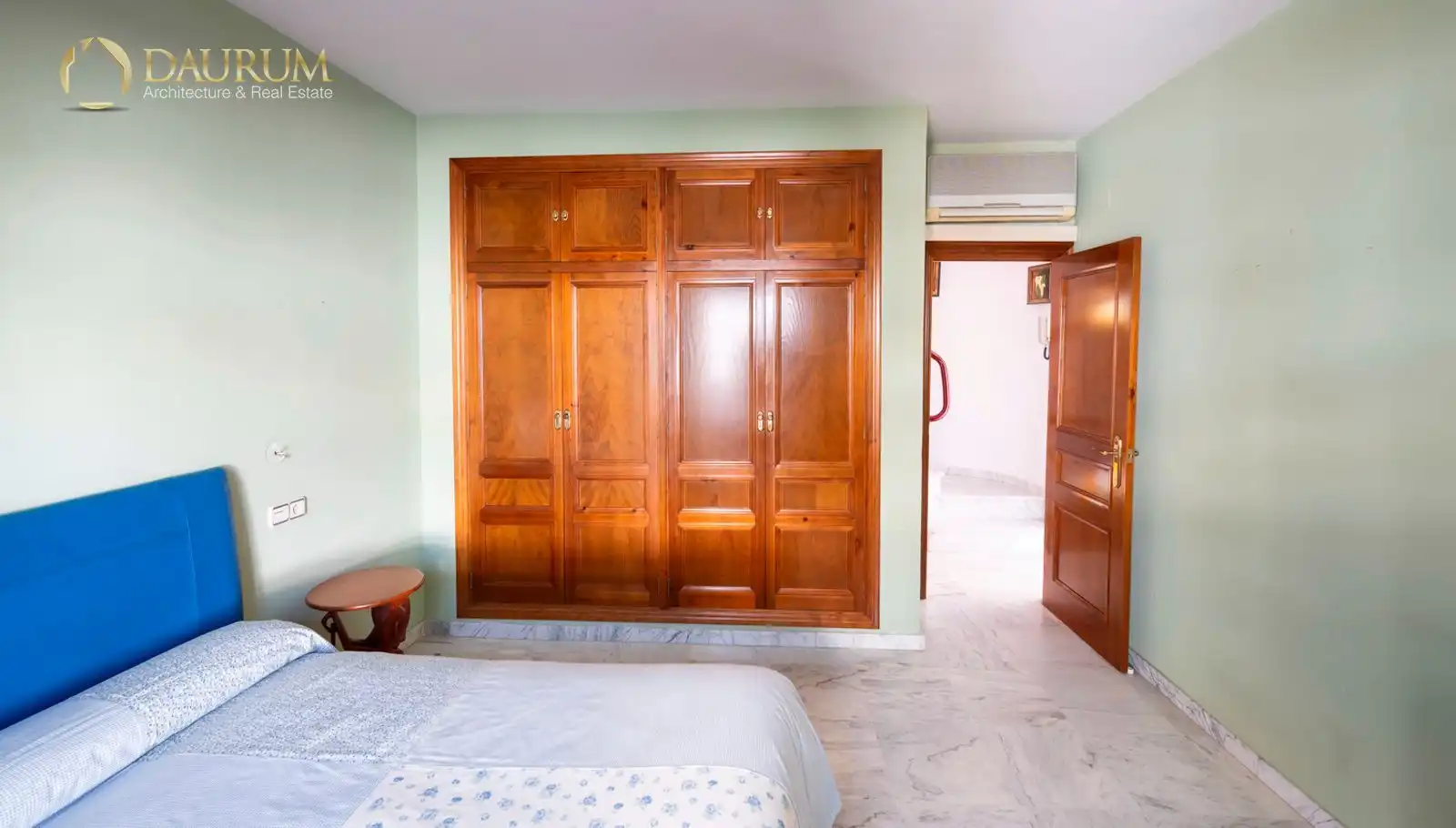 Dormitori de Casa o xalet en venda en Alcalá de Guadaira amb Aire condicionat, Calefacció i Terrassa