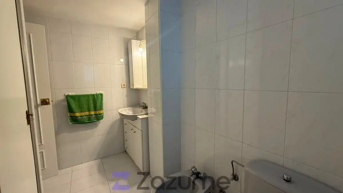 Badezimmer von Wohnung zur Miete in Cartagena mit Klimaanlage, Terrasse und Abstellraum