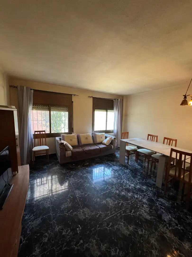 Sala d'estar de Pis en venda en Artigues - Llefià