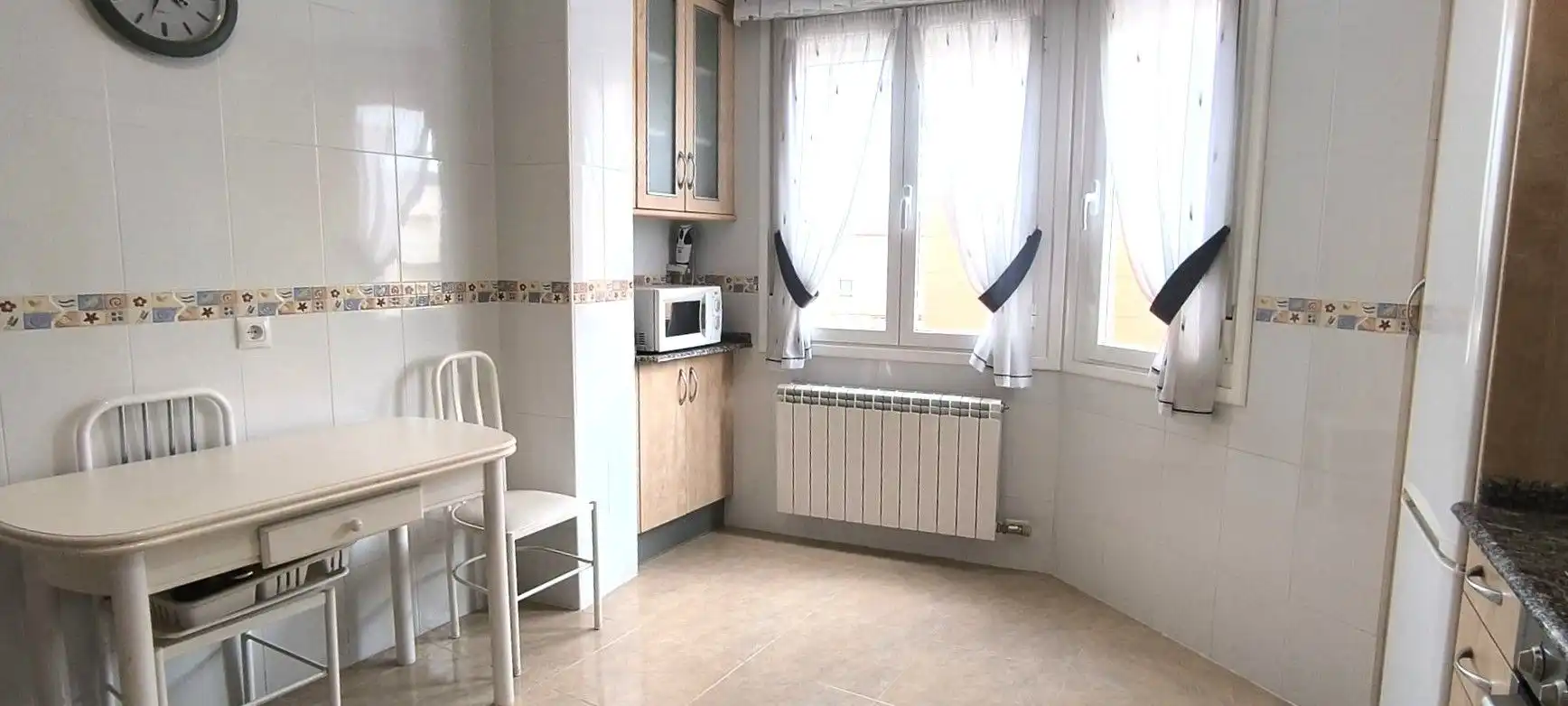 Cocina de Piso en venta en Entrena con Calefacción, Terraza y Trastero