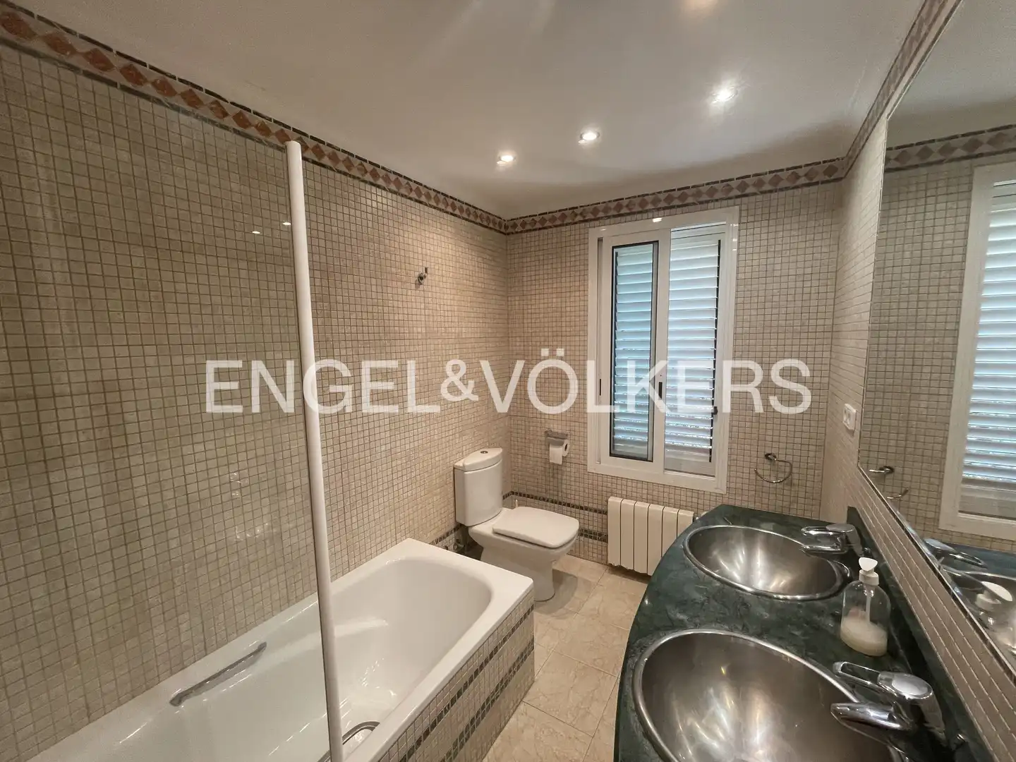Baño de Casa o chalet de alquiler en Puçol con Aire acondicionado, Calefacción y Jardín privado