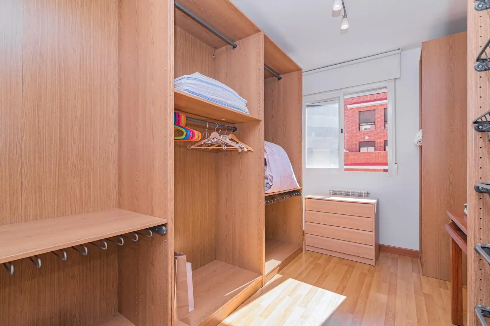 Bedroom of Flat for sale in Granada  with Air Conditioner, Heating and Storage room