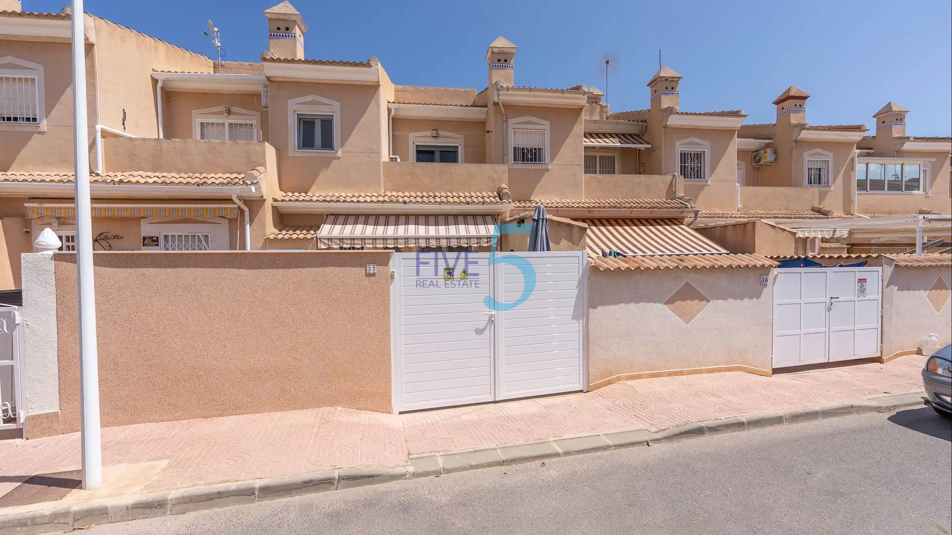 Vista exterior de Casa adosada en venta en Rojales con Aire acondicionado, Calefacción y Terraza