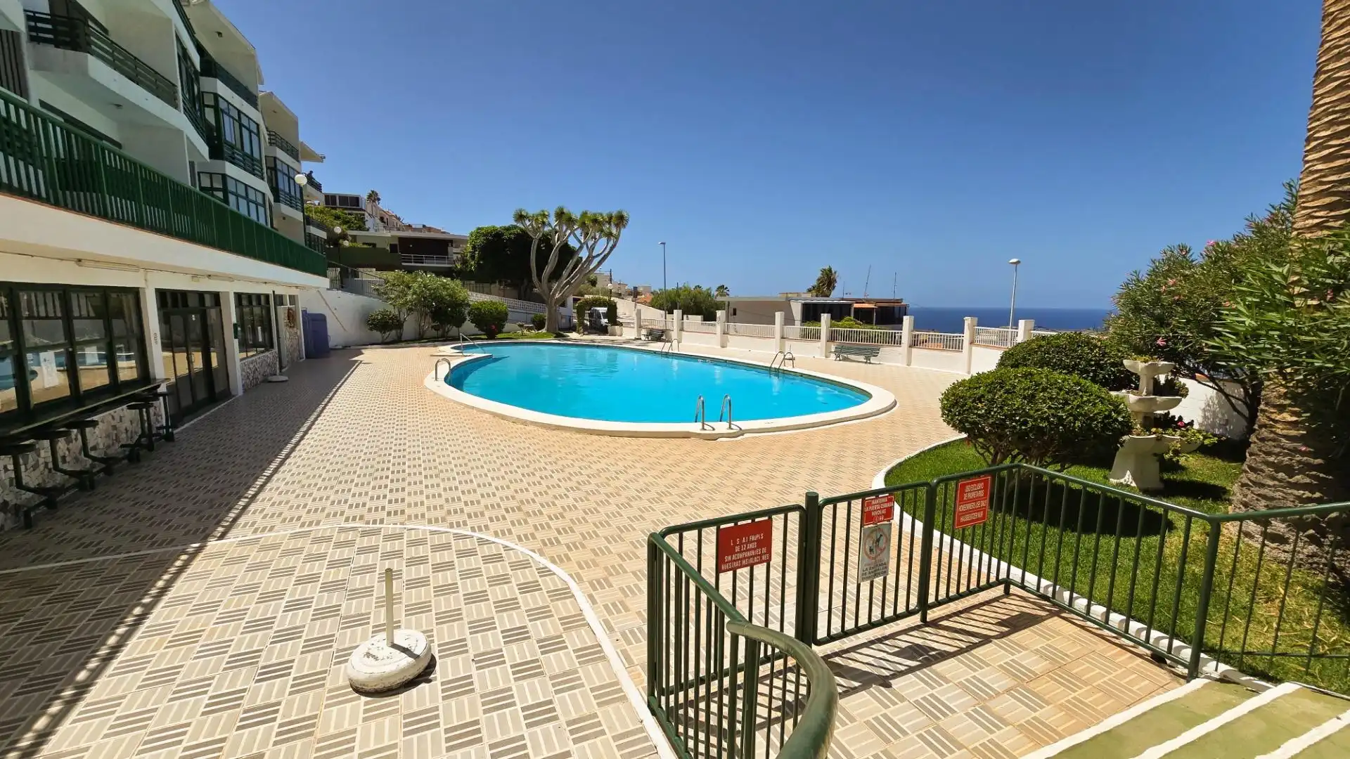 Swimming pool of Flat for sale in San Cristóbal de la Laguna  with Terrace and Community pool