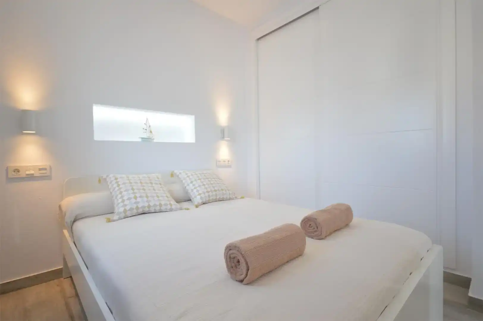 Schlafzimmer von Wohnung zur Miete in Conil 