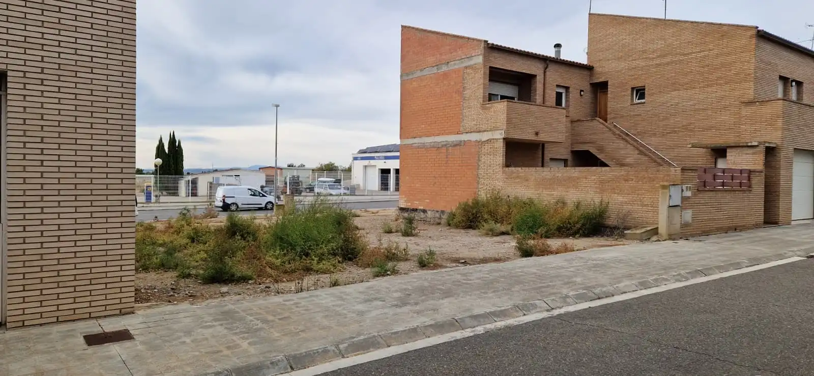 Terreny residencial en venda a Vuit de Març, imagen 3
