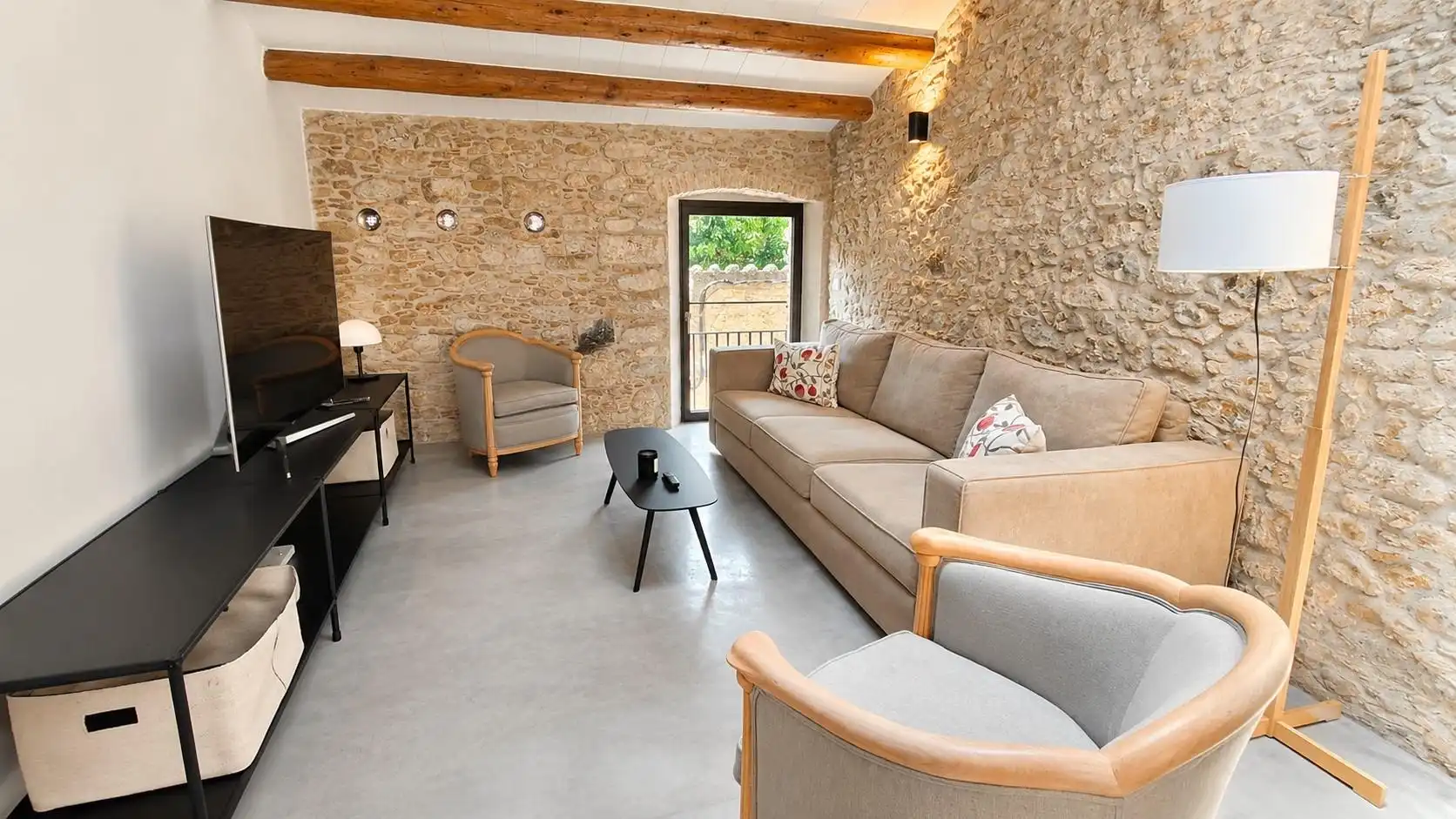 Sala d'estar de Finca rústica de lloguer en Forallac amb Calefacció i Moblat