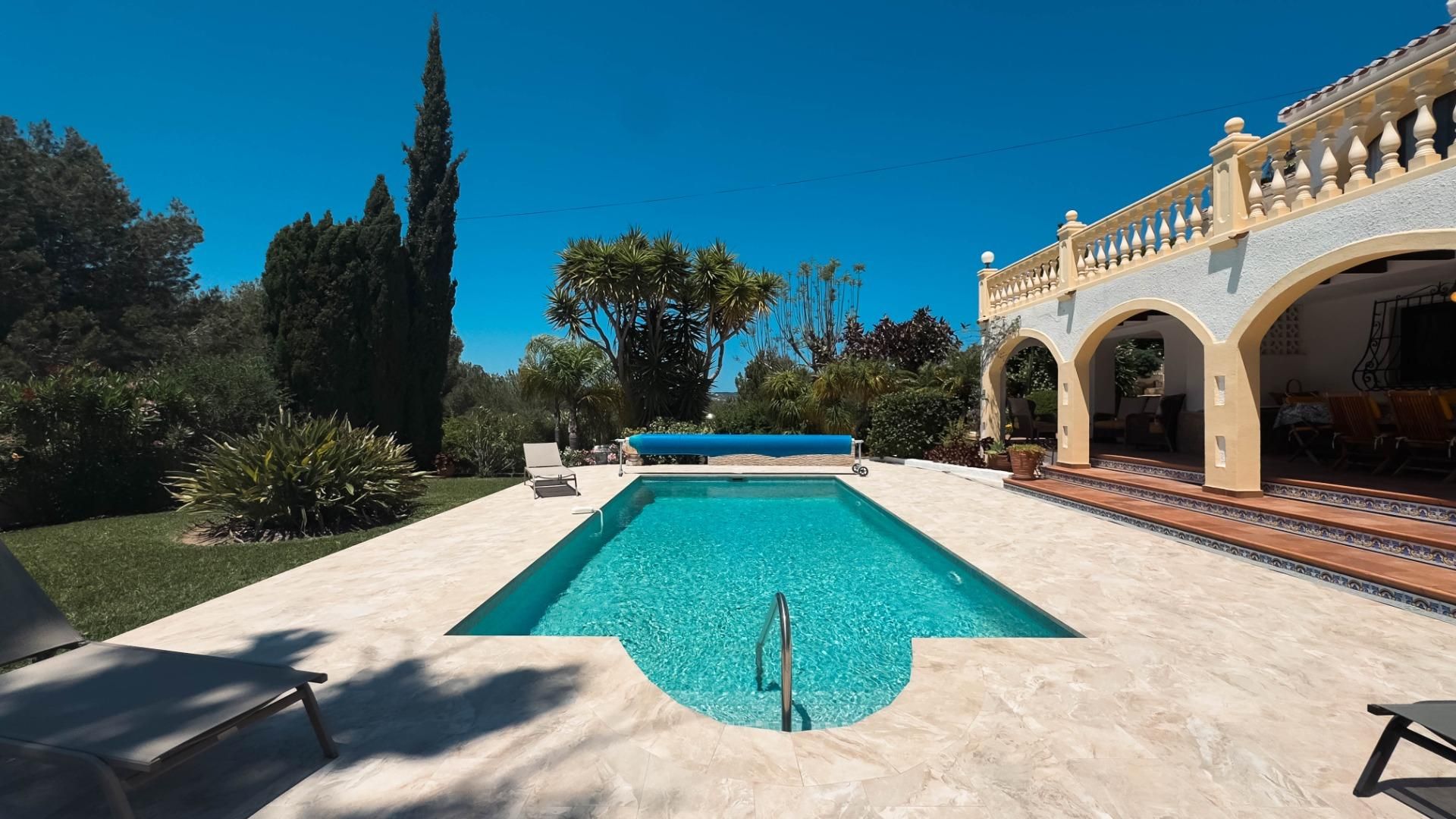 Swimming pool of House or chalet for sale in Jávea / Xàbia  with Air Conditioner, Heating and Private garden