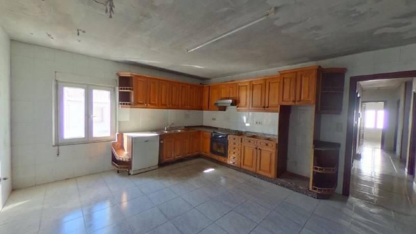 Kitchen of House or chalet for sale in Santiago de Compostela 