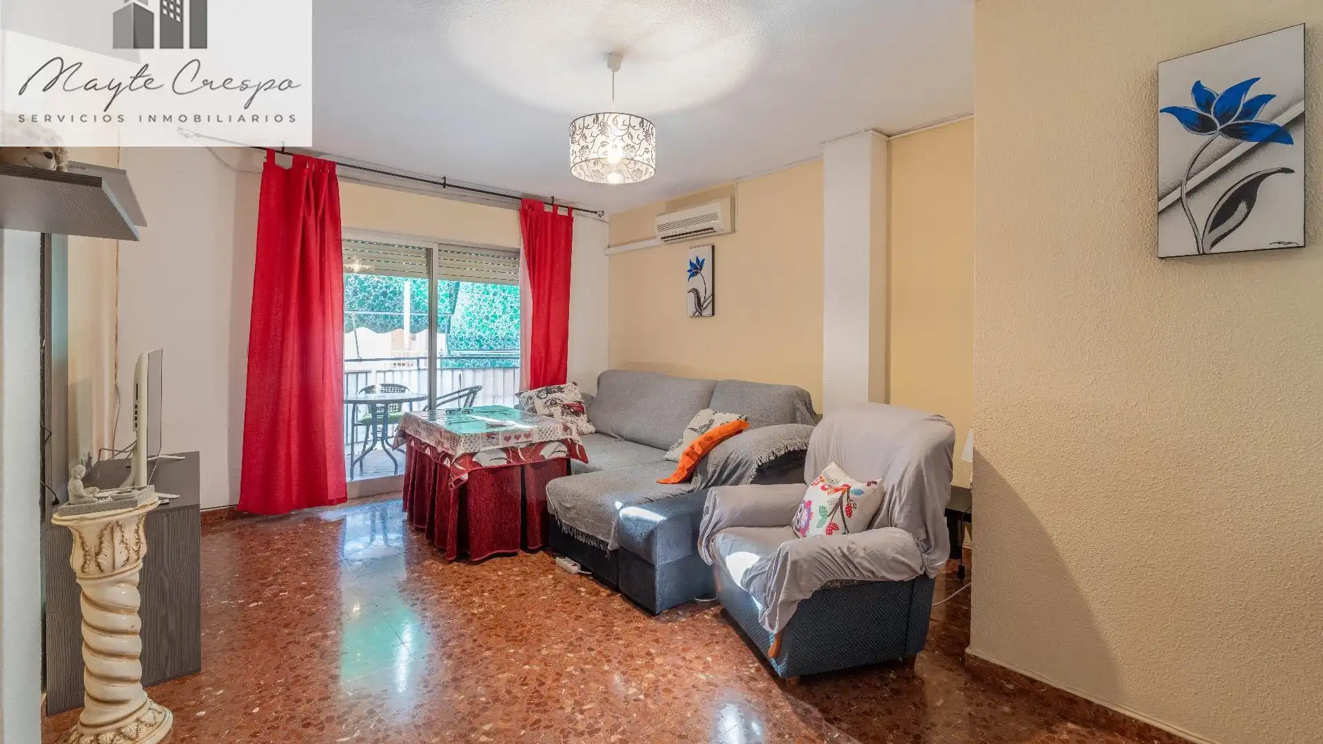 Sala d'estar de Pis en venda en Maracena amb Aire condicionat, Moblat i Balcó