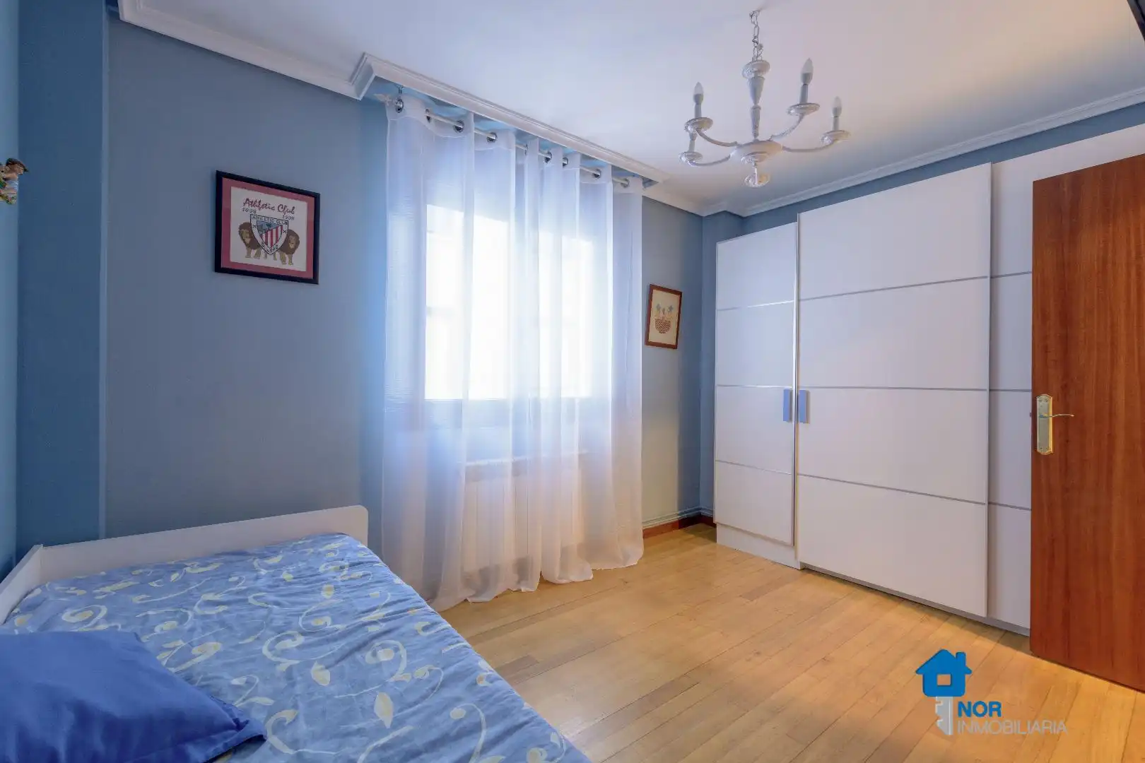 Habitación de Piso en venta en Escalante con Terraza y Amueblado