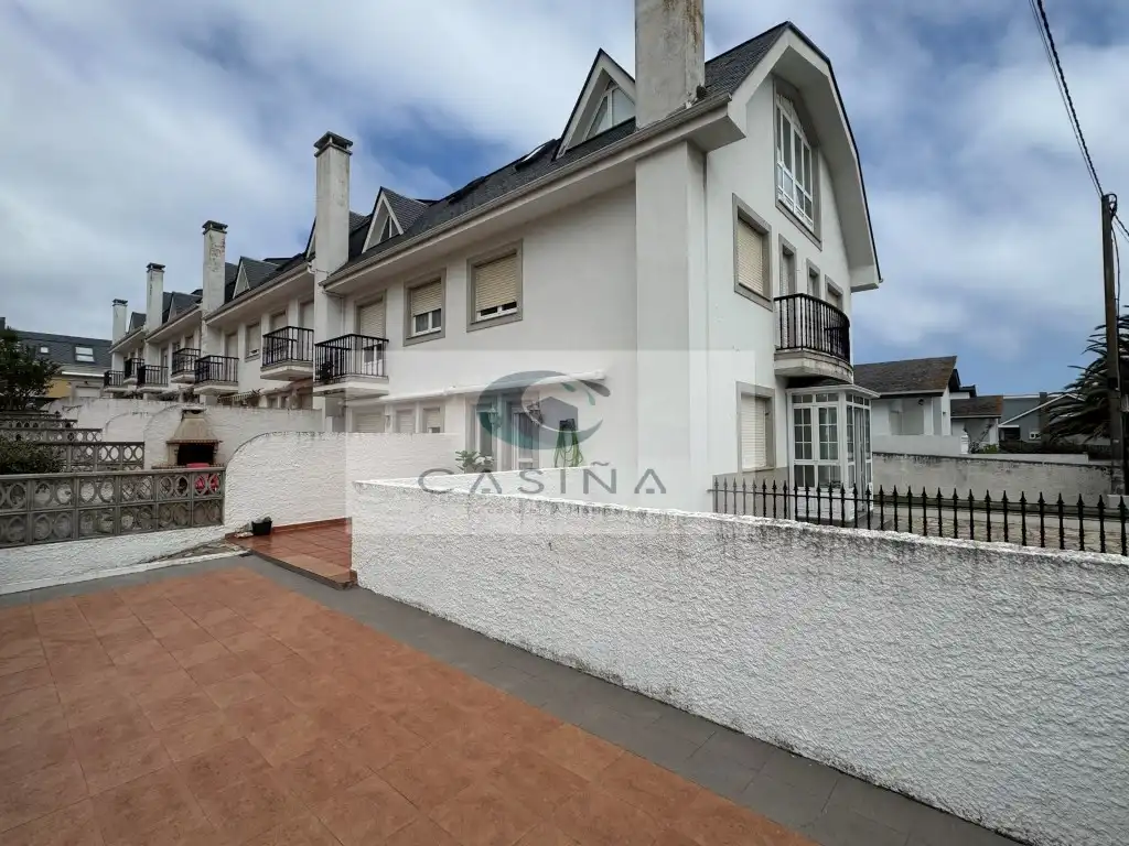 Haus zum Verkauf in Avenida Breogan 29