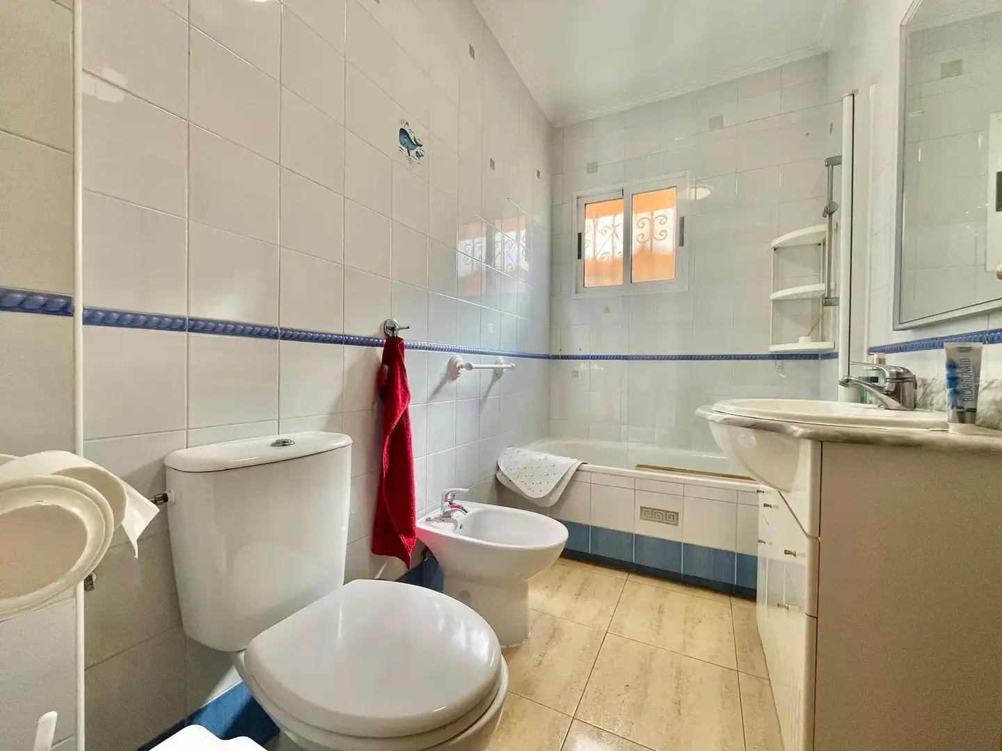 Bany de Casa o xalet en venda en Orihuela amb Calefacció, Piscina i Moblat