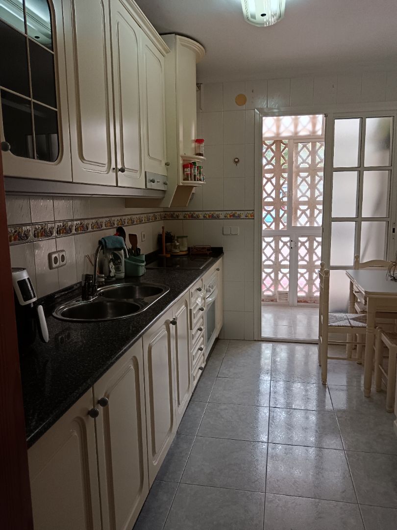 Kitchen of Flat for sale in Cartagena  with Air Conditioner, Heating and Oven