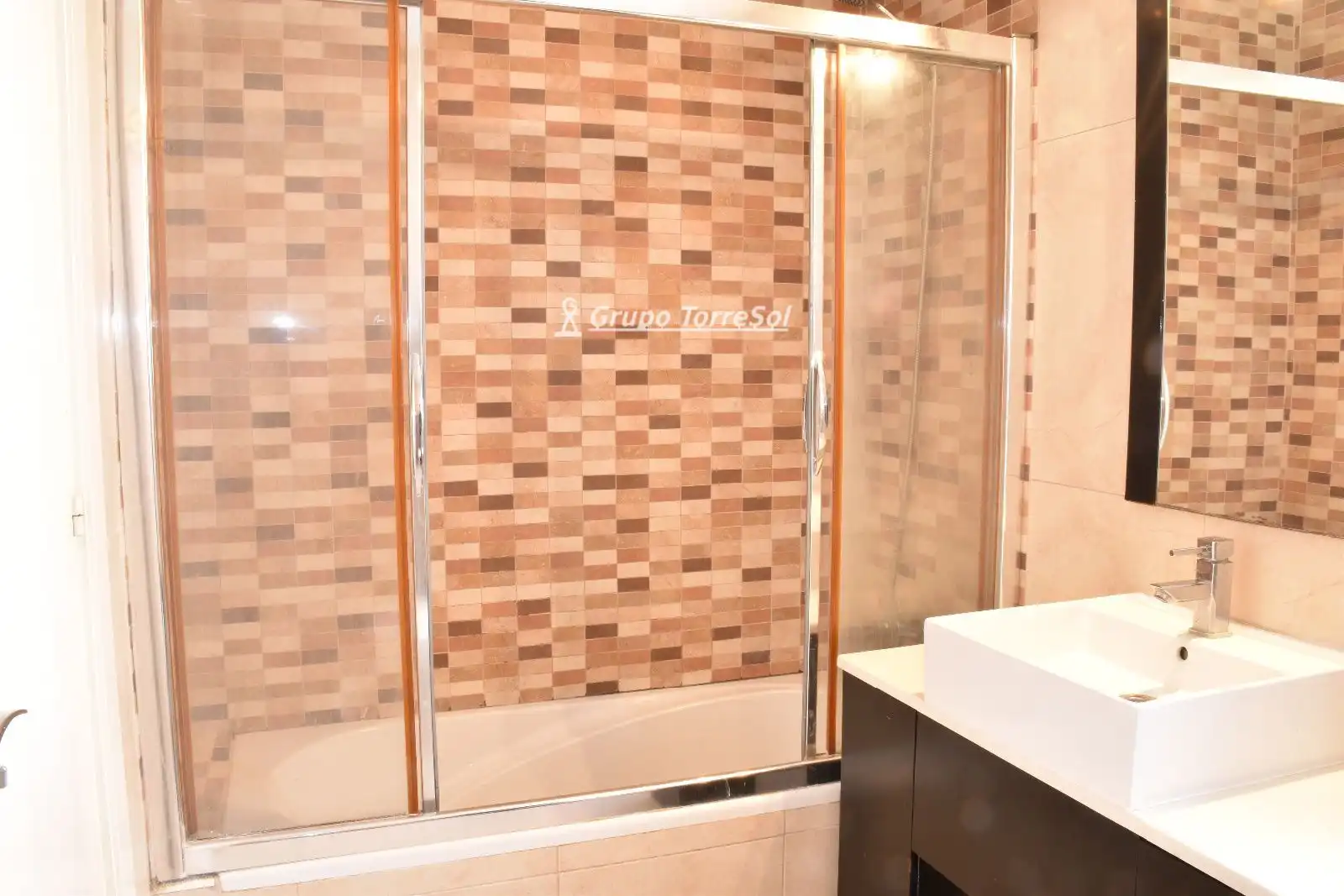 Bathroom of Attic for sale in El Vendrell  with Air Conditioner, Heating and Terrace