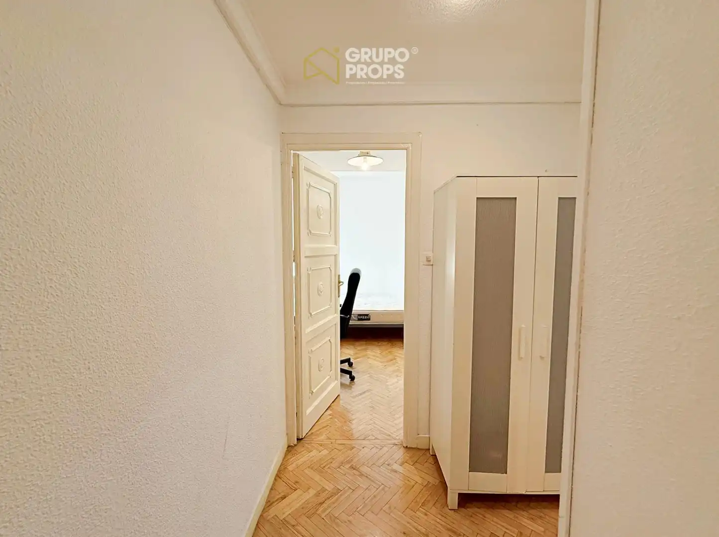Flat for rent in Calle Guzmán el Bueno, Gaztambide