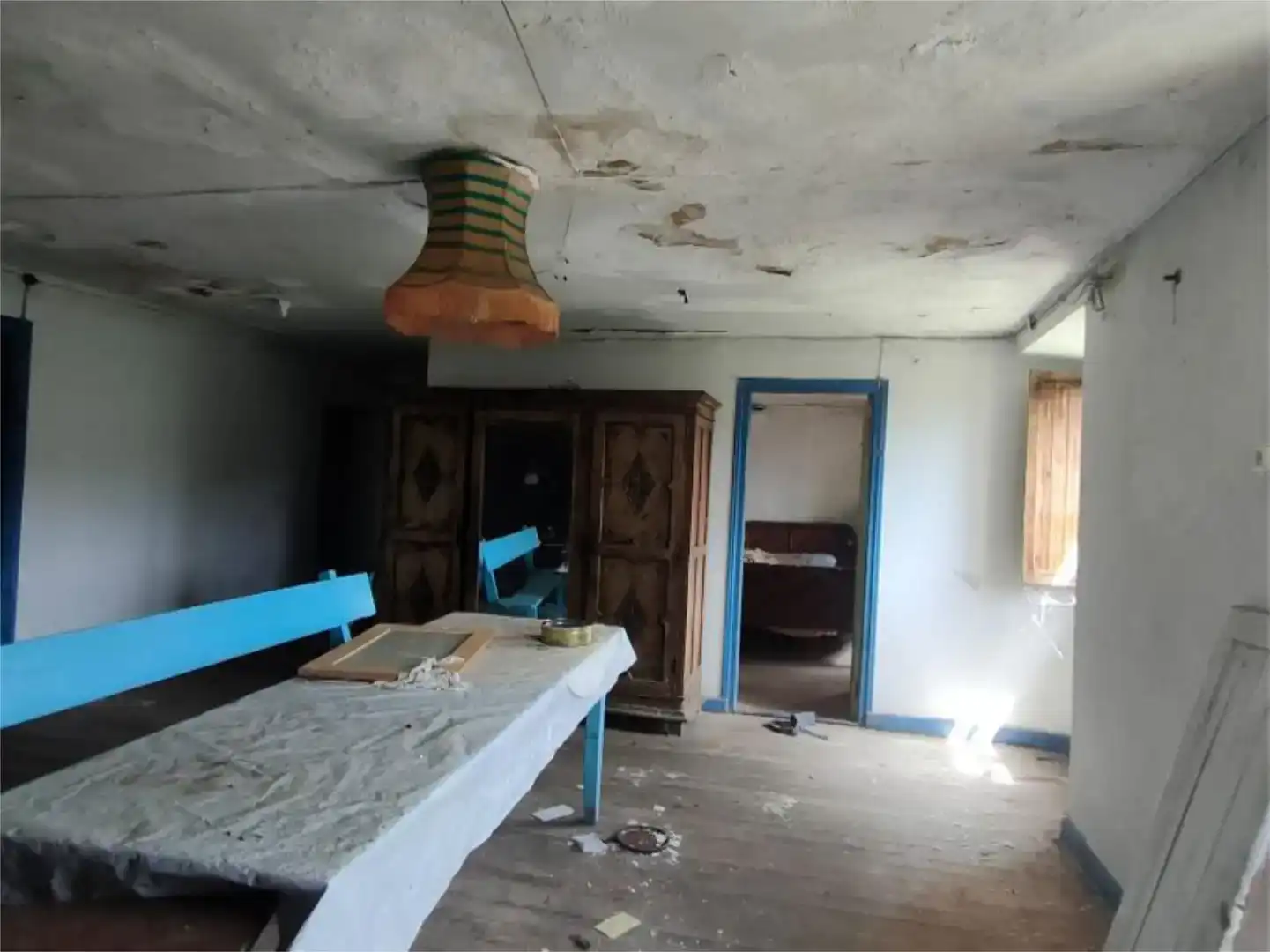 Casa adosada en venda en Palacios del Sil