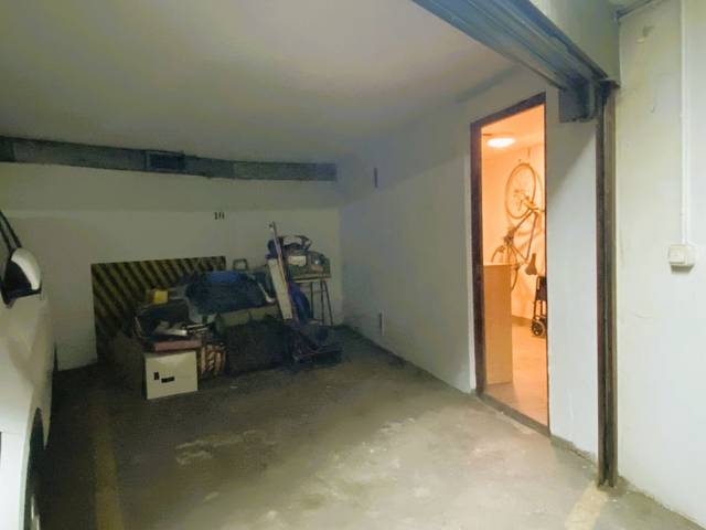 Garaje en Venta en Segundo Izpizua Kalea en Gros