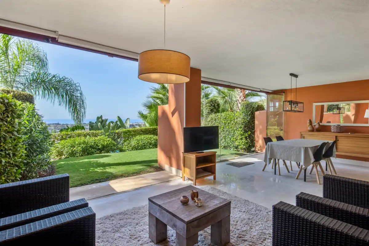 Jardí de Apartament de lloguer amb opció a compra en Benahavís amb Aire condicionat, Jardí privat i Moblat