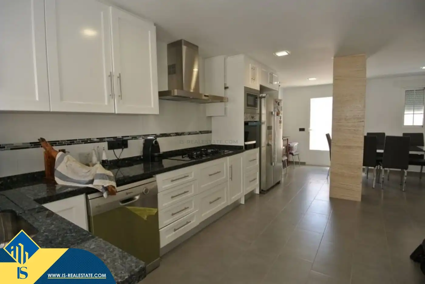Küche von Haus oder Chalet zur Miete in Torrevieja mit Klimaanlage, Terrasse und Schwimmbad