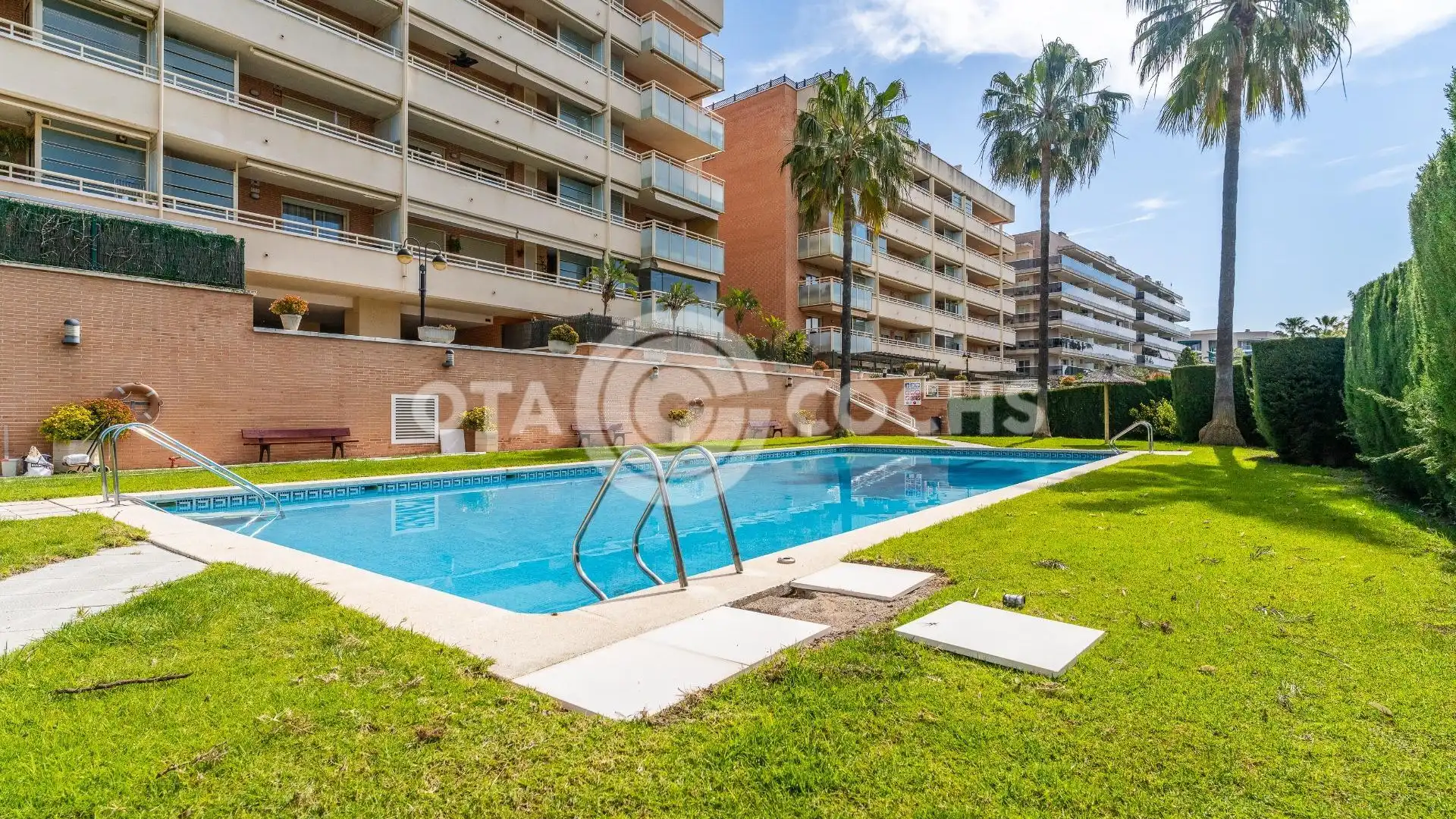 Exterior view of Flat for sale in Salou  with Air Conditioner, Private garden and Terrace