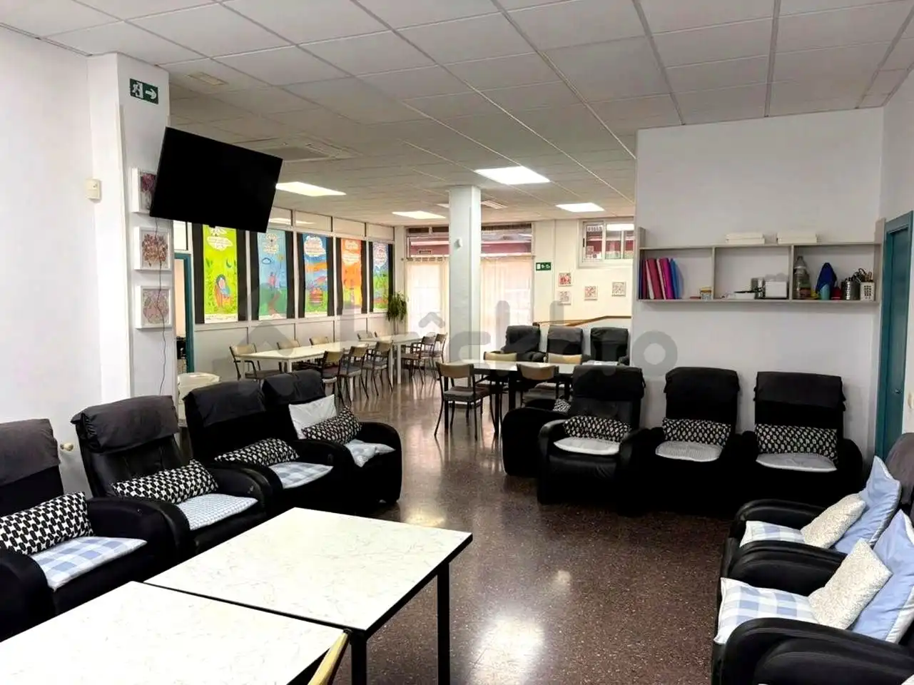 Local comercial en venta en Plaça Isabel Villena
