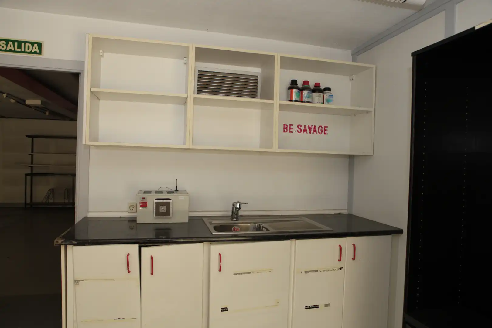 Cocina de Nave industrial en venta en Camargo