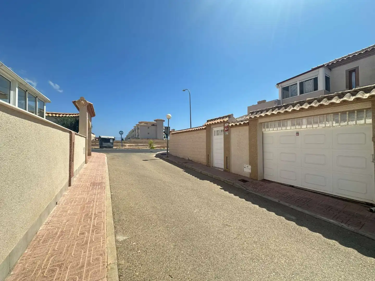 Maison jumelée avec piscine à vendre à Orihuela ciudad
