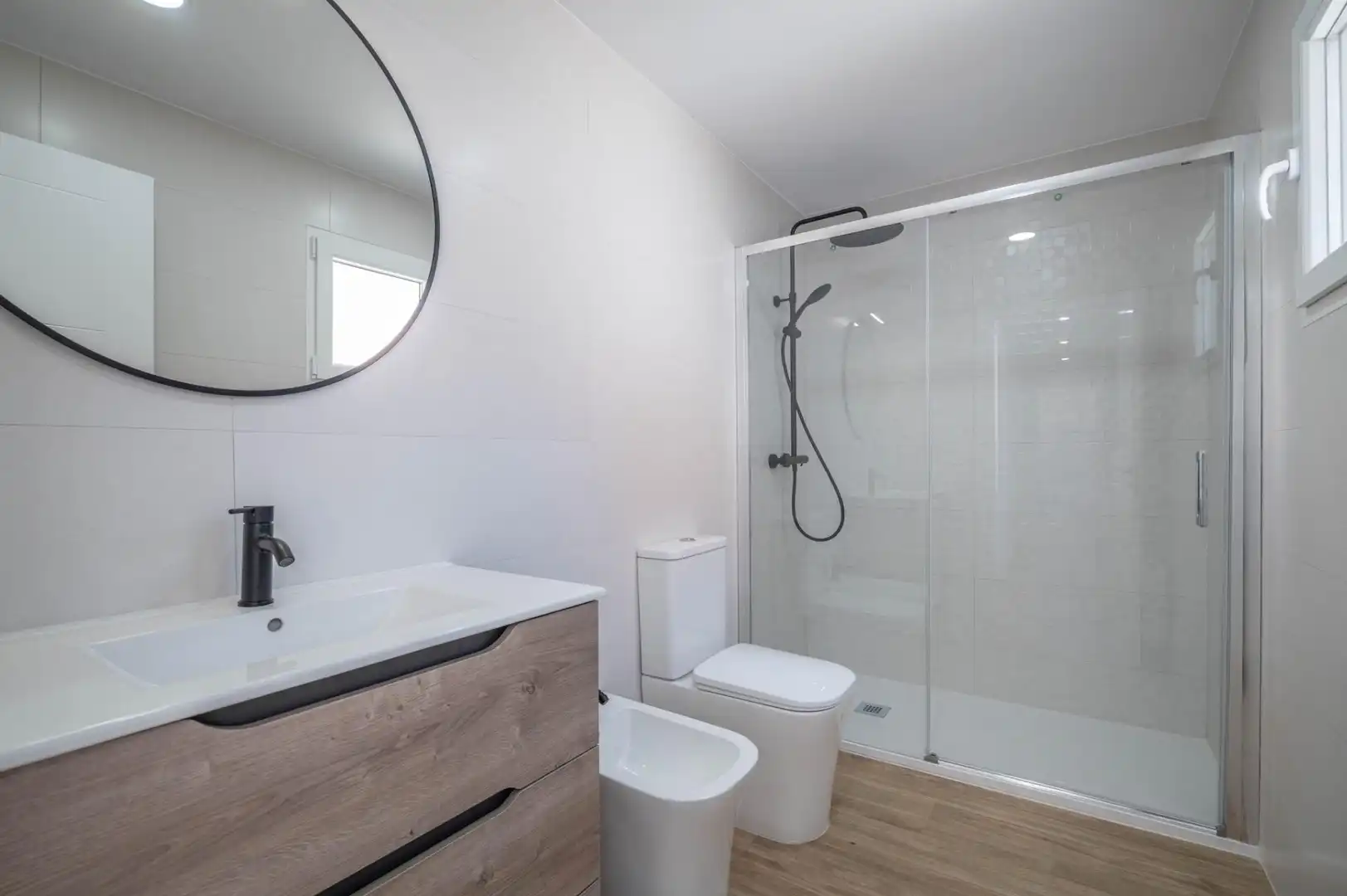 Bathroom of Attic for sale in Granada  with Air Conditioner, Heating and Private garden