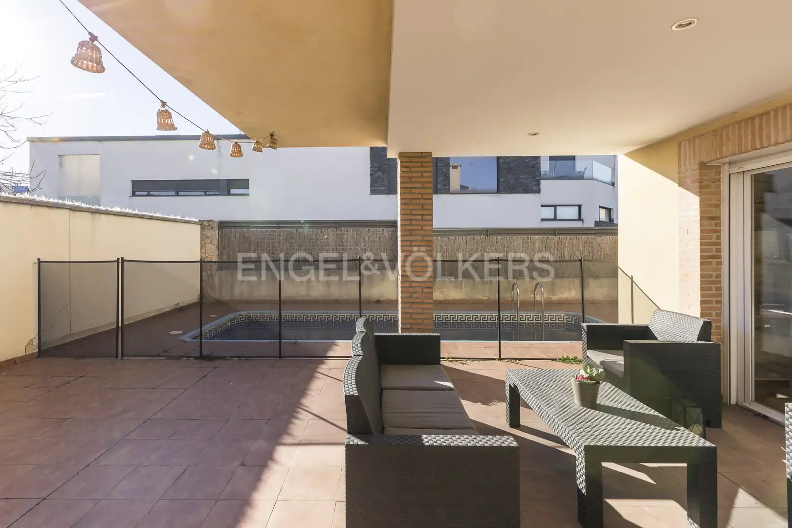 Houses for sale in Calle Otoño, Rejas