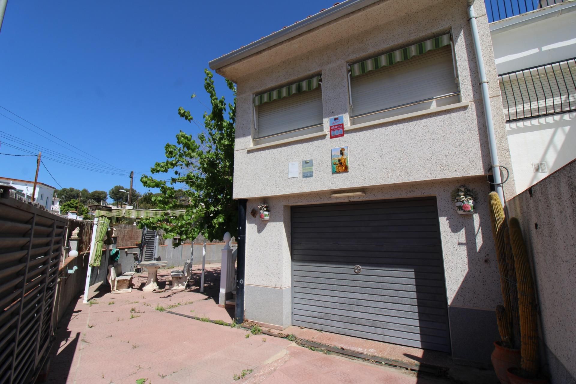 Casa adosada en venda a Carrer MIRAMAR, Cunit Residencial