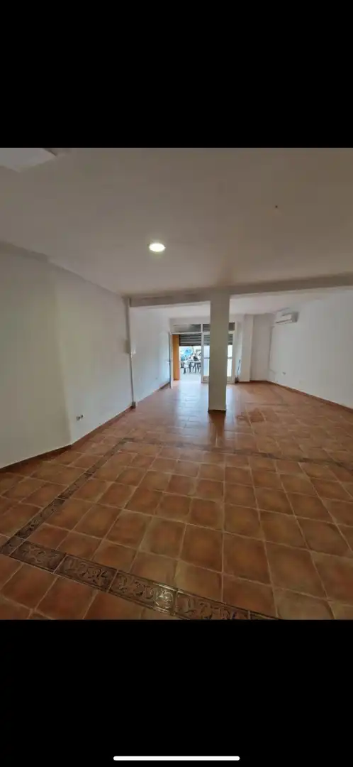 Local comercial en venda a Sedaví