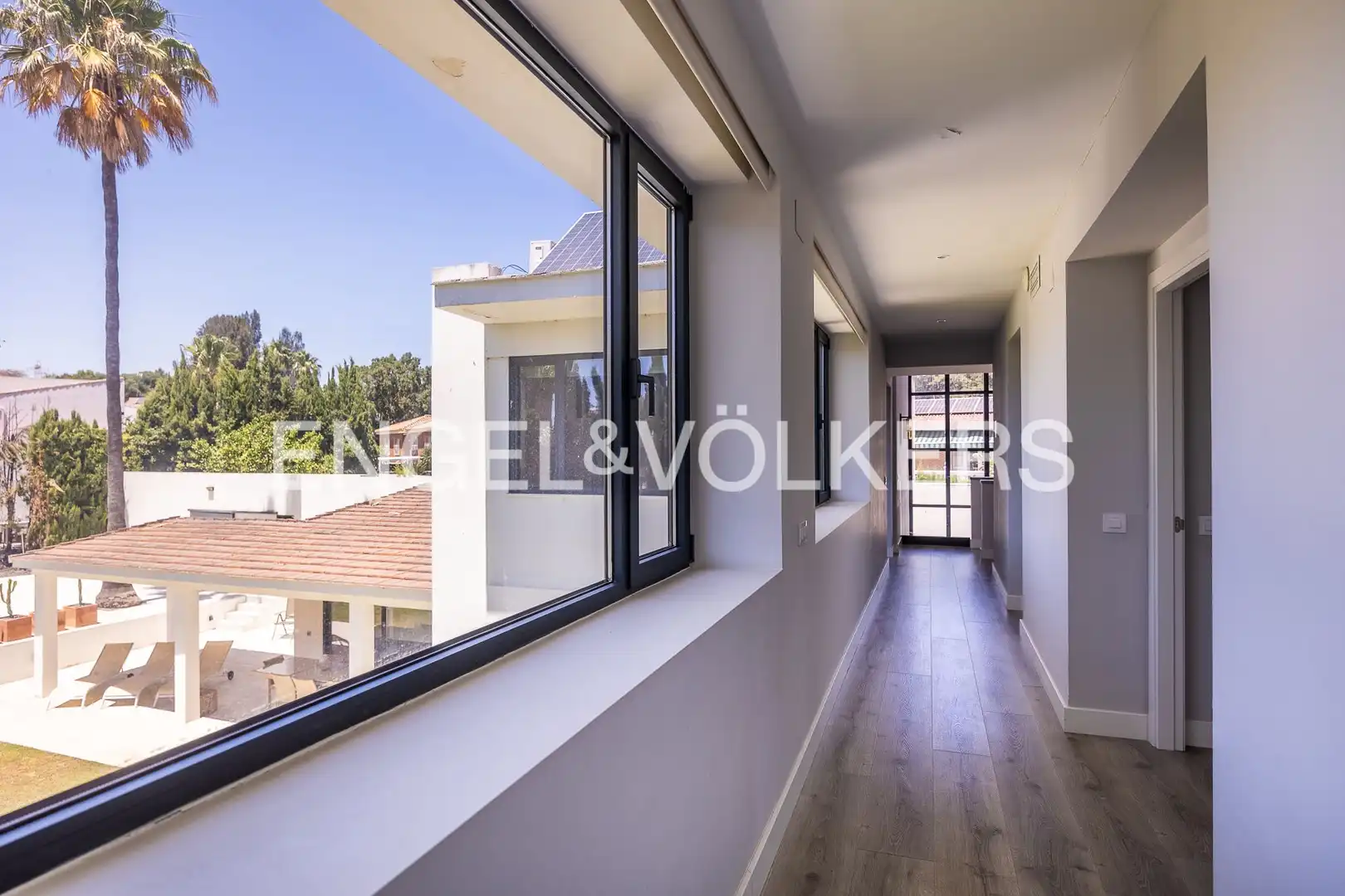 Vista exterior de Casa o chalet en venta en Dos Hermanas con Aire acondicionado, Calefacción y Jardín privado