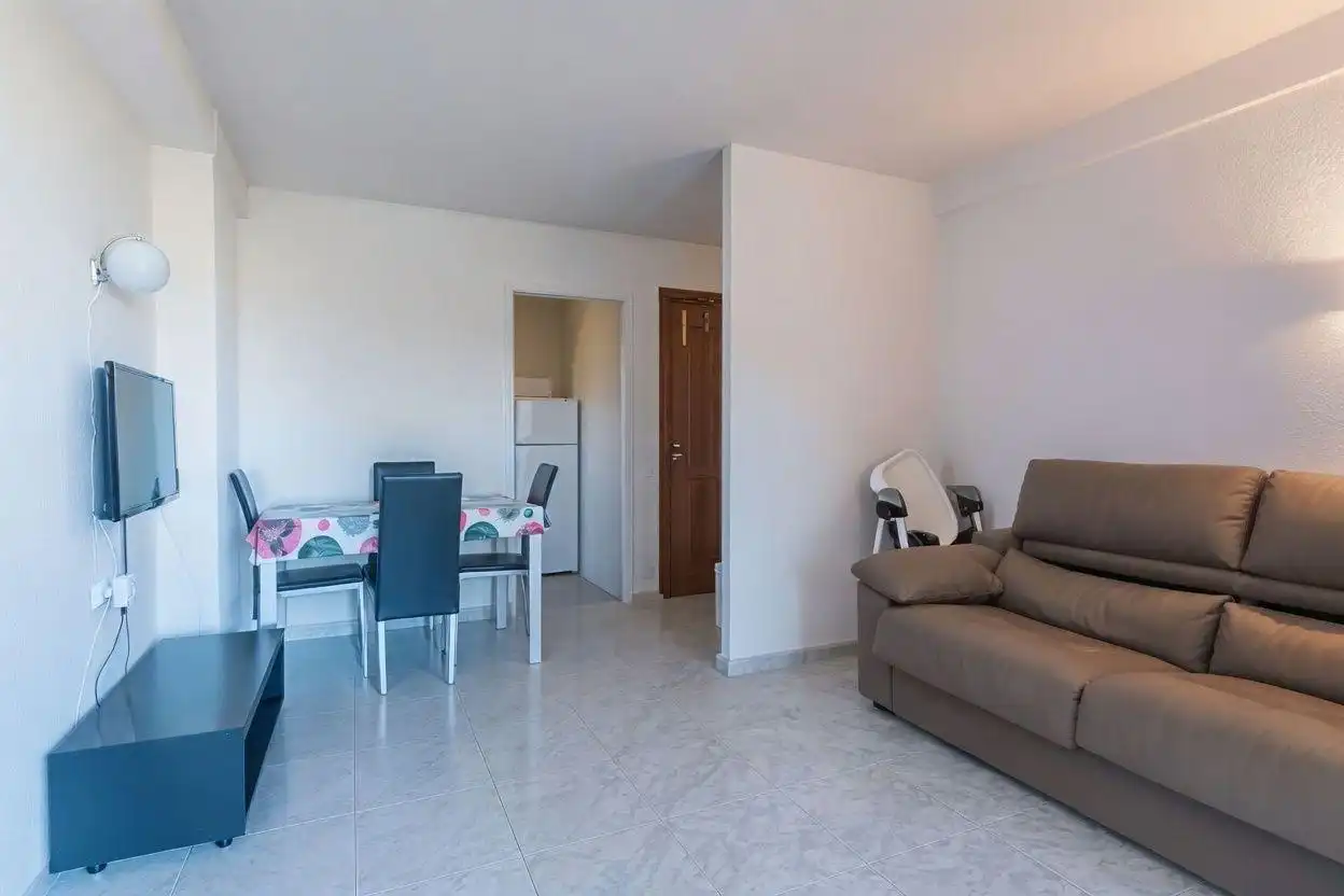 Wohnzimmer von Wohnung zum Verkauf in Benalmádena mit Klimaanlage, Terrasse und Gemeinschaftspool