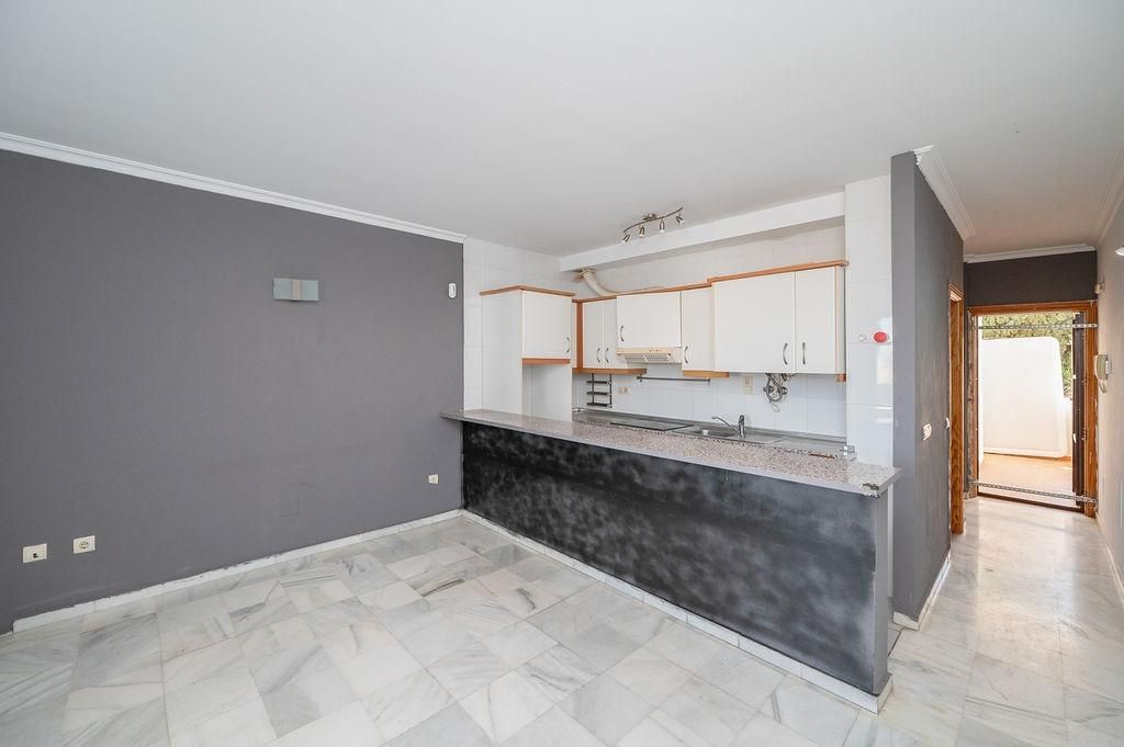 Kitchen of Apartment for sale in Fuengirola  with Private garden