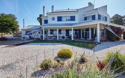 Garten von Country house zum verkauf in La Carolina mit Klimaanlage, Terrasse und Schwimmbad