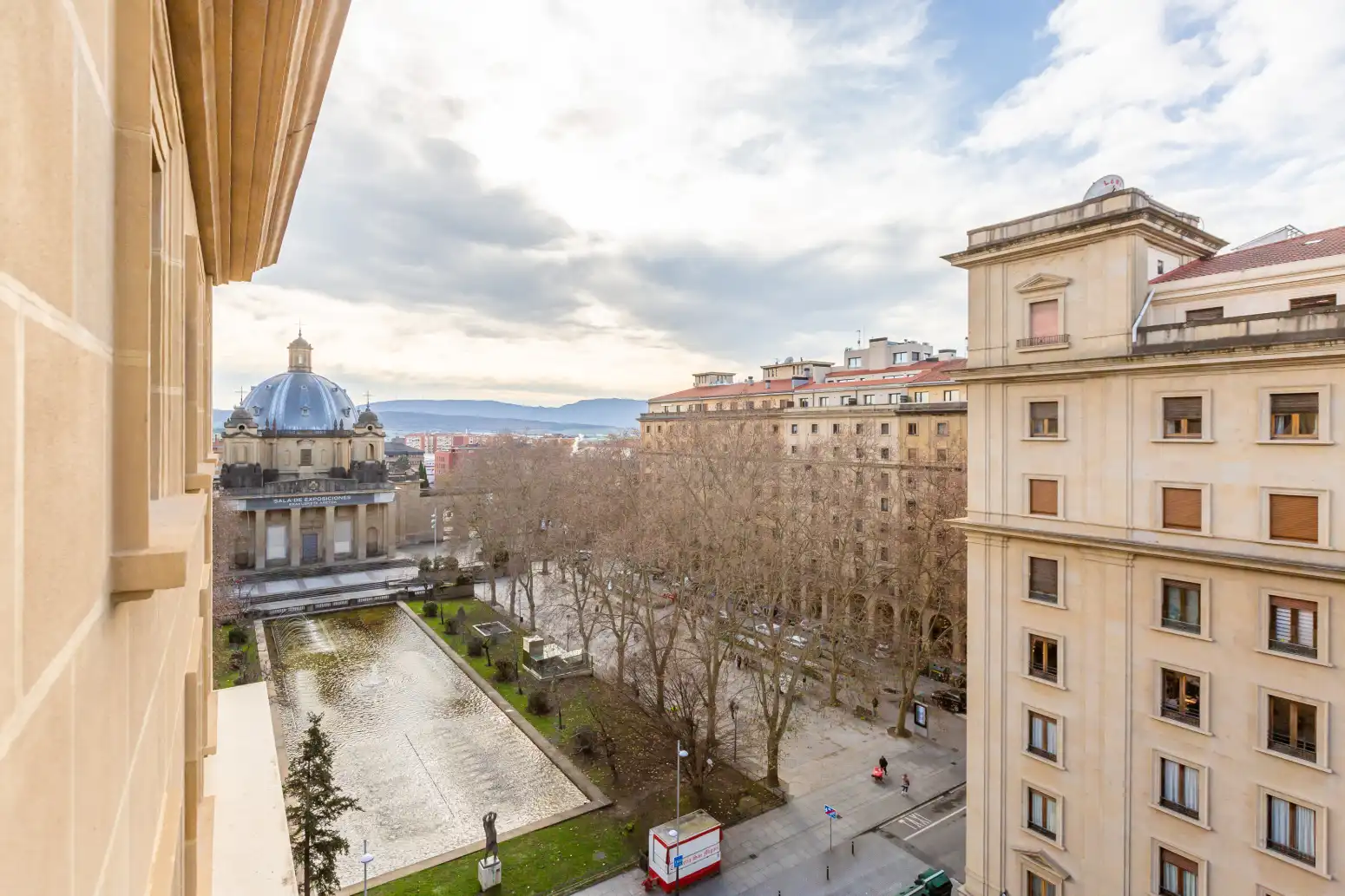 Vista exterior de Piso en venta en  Pamplona / Iruña con Calefacción