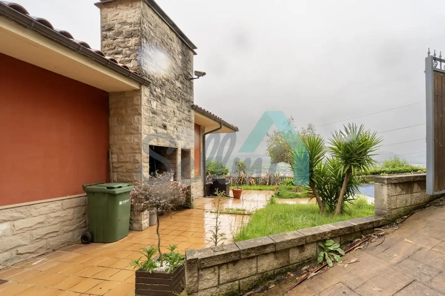 Jardín de Casa o chalet en venta en Oviedo  con Calefacción, Jardín privado y Parquet