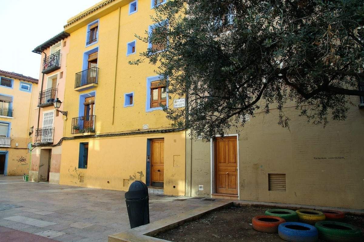 Exterior view of Building for sale in  Zaragoza Capital