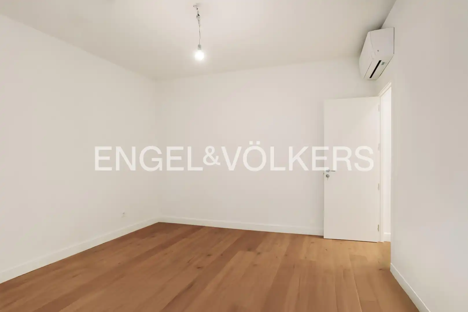 Habitación de Piso en venta en Madrid con Aire acondicionado y Calefacción