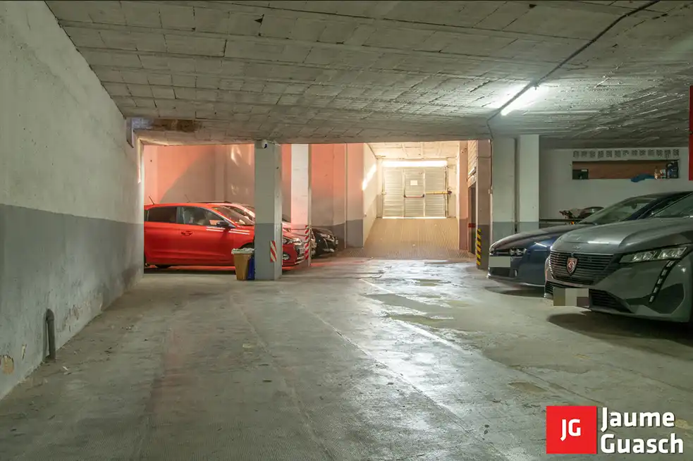 Parkplatz von Garage zum Verkauf in Torredembarra