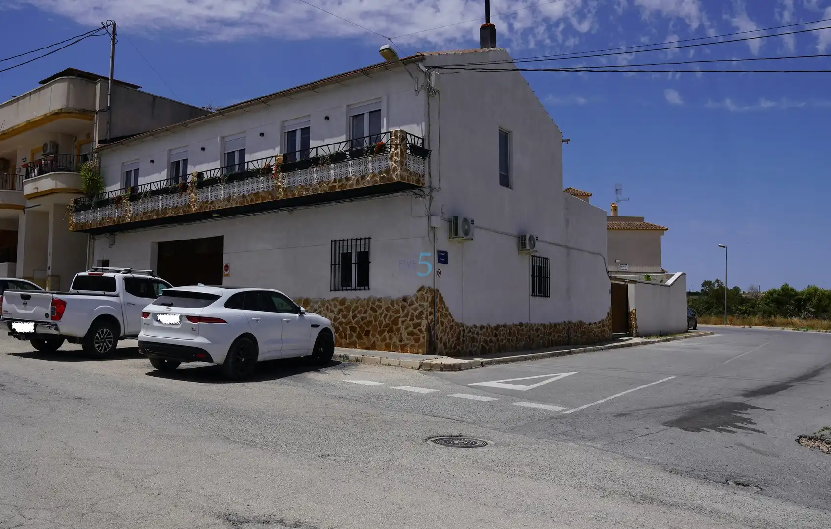 Vista exterior de Casa o xalet en venda en Orihuela amb Aire condicionat, Calefacció i Terrassa
