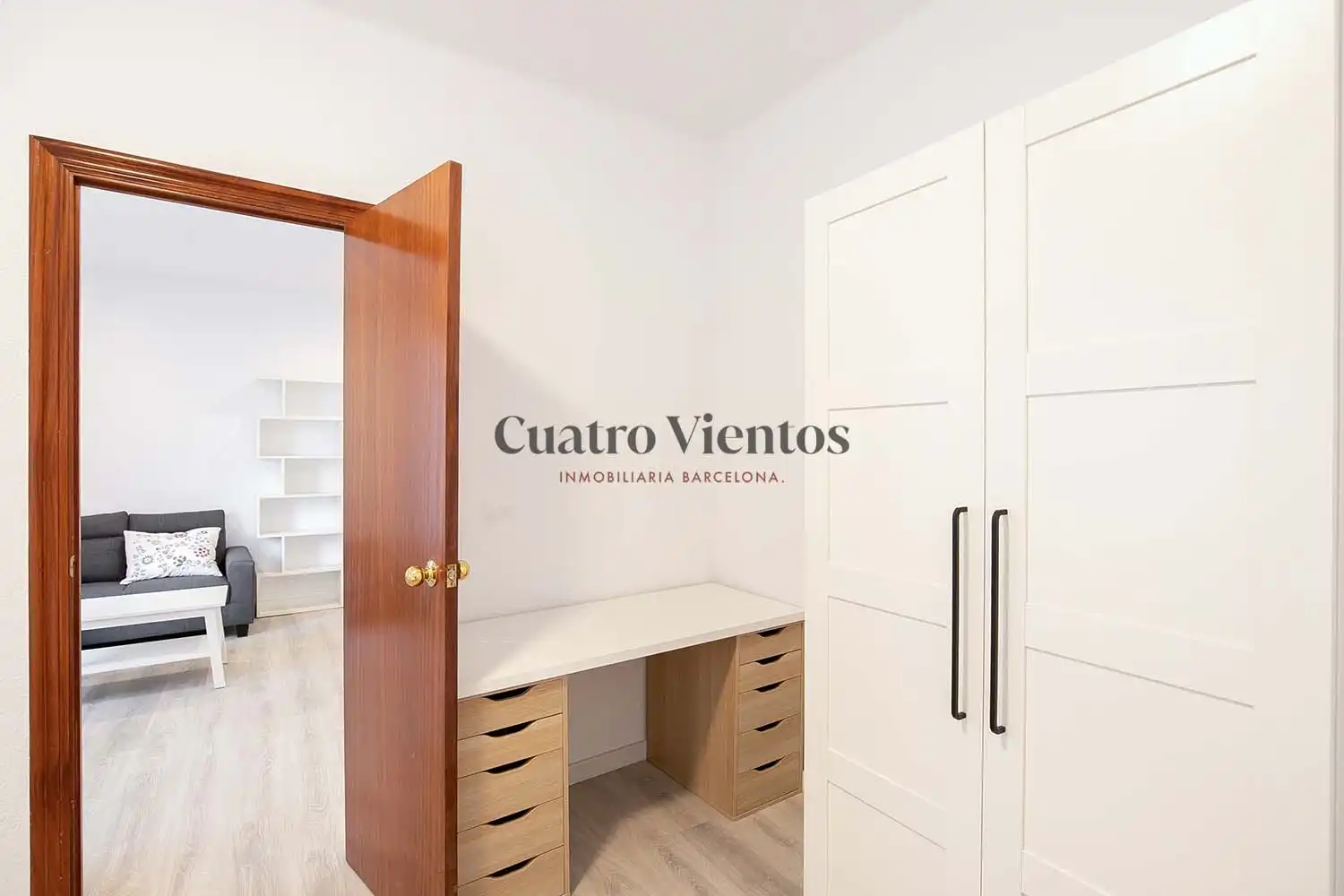 Habitación de Piso en venta en Barcelona con Aire acondicionado, Calefacción y Horno