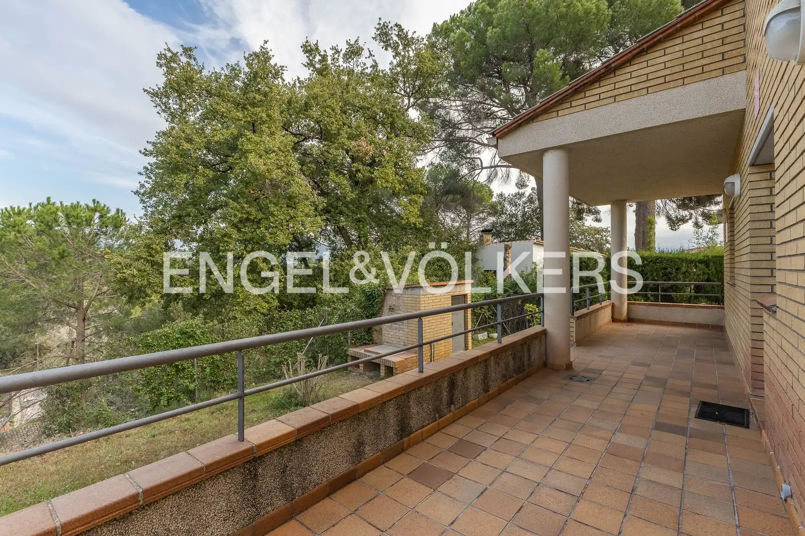 Terrassa de Casa o xalet en venda en Castellar del Vallès amb Aire condicionat, Calefacció i Jardí privat