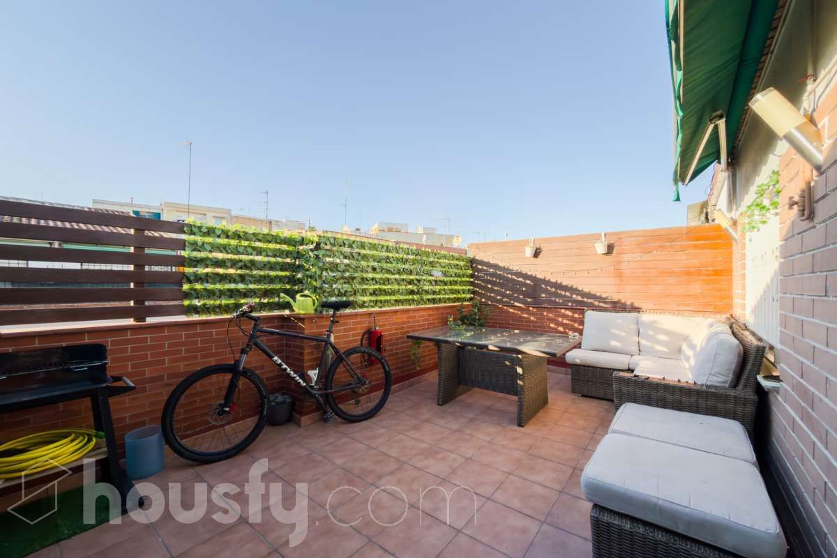 Terrassa de Pis en venda en Santa Coloma de Gramenet amb Aire condicionat i Terrassa