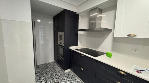 Foto 3 de Piso en venta en Monasterio Carr, 3, Zona Alta, Ponferrada