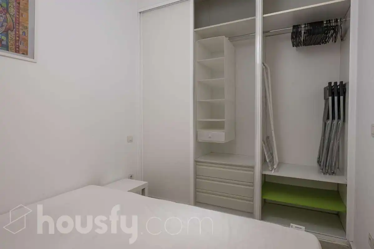 Dormitori de Planta baixa de lloguer en Madrid amb Calefacció