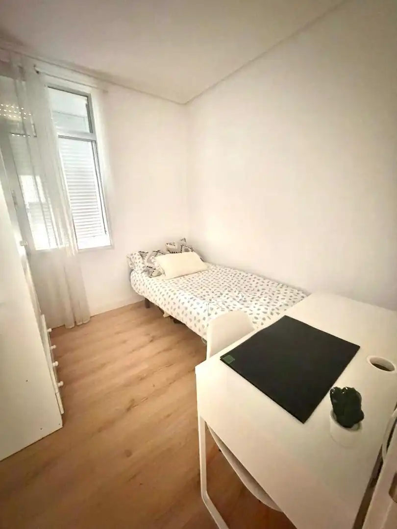 Dormitori de Pis en venda en A Gándara