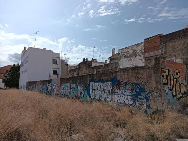 Edificio en Venta en RAMON Y CAJAL en Benetússer